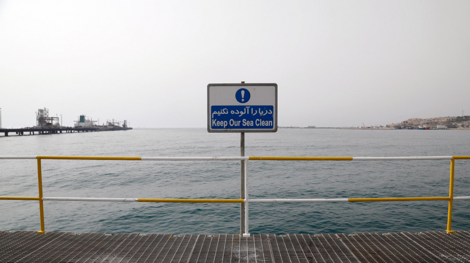 Media Iran, 'terminal petrolifero di Kharg &egrave; pienamente operativo'