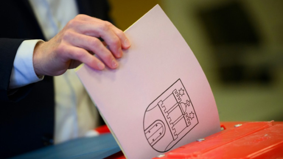 Zweite Sondierungsrunde in Hamburg: SPD spricht erneut mit Gr&uuml;nen und CDU