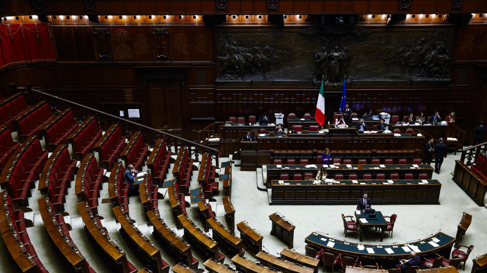 Stretta sulla cittadinanza, ok della Camera all'iter veloce per l'esame della pdl