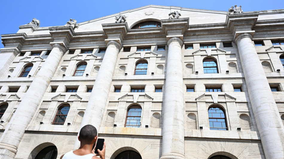 Consob, Piazza Affari regina d'Europa, ma il mercato si restringe
