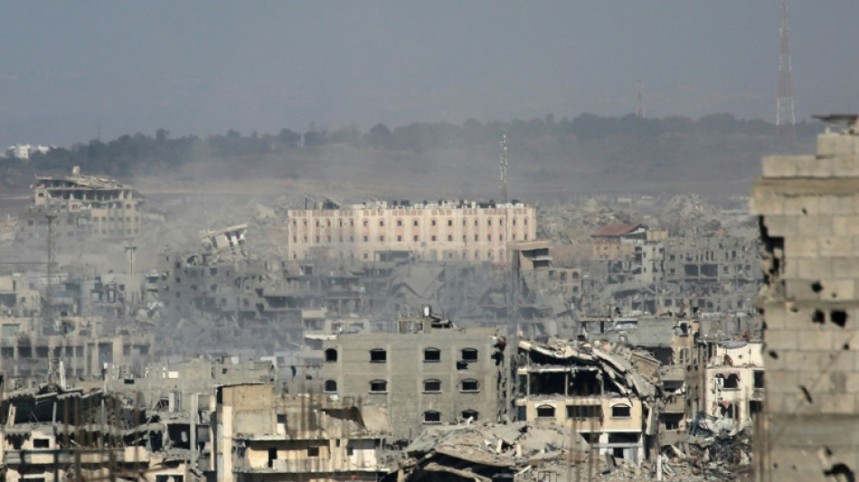 Netanyahu v&ecirc; 'oportunidades' de libertar ref&eacute;ns em Gaza, onde ataques de Israel deixam 34 mortos