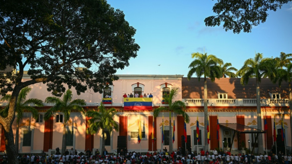 Jefa opositora llama a "organizaci&oacute;n clandestina" contra Maduro en Venezuela