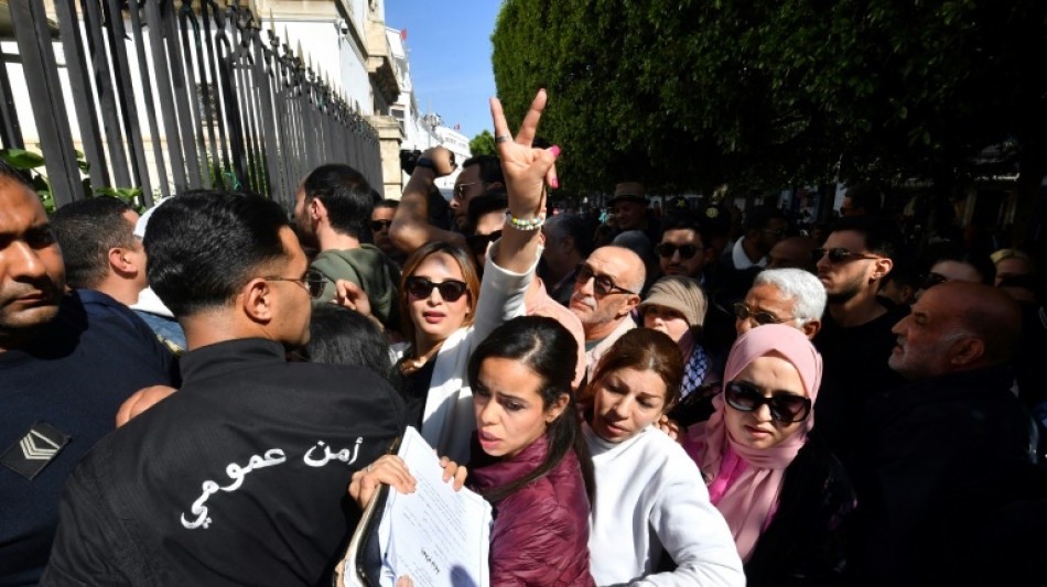 Tunisie: jusqu'&agrave; 66 ans de prison dans le m&eacute;ga-proc&egrave;s du "complot" contre les opposants