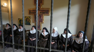 La justicia ordena a las monjas espa&ntilde;olas excomulgadas desalojar el convento