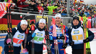 Biathlon: troisi&egrave;me victoire d'affil&eacute;e pour le relais fran&ccedil;ais, un record