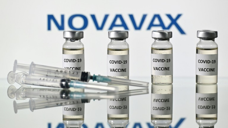 Vaccins Covid: premières injections de Novavax prévues début mars en France