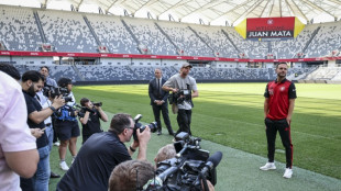 El futbolista espa&ntilde;ol Juan Mata entra en el accionariado de un club australiano
