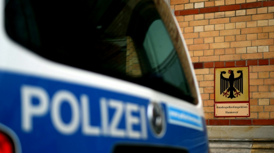 23-J&auml;hriger soll in Rheinland-Pfalz Mann auf offener Stra&szlig;e erstochen haben