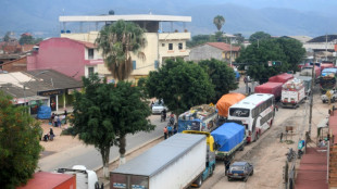 Presidente exige 'suspens&atilde;o imediata' de bloqueios na Bol&iacute;via