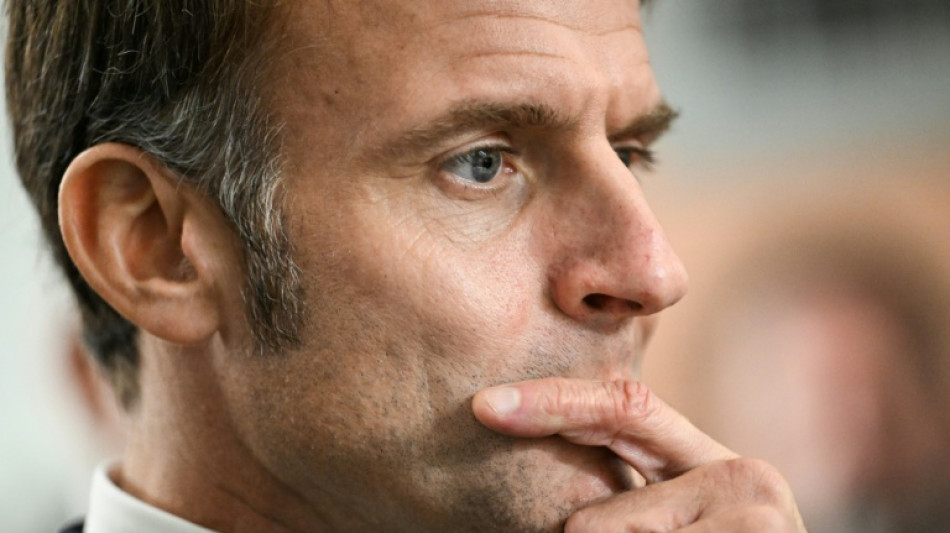 El Parlamento franc&eacute;s suspende la impopular reforma de las pensiones de Macron