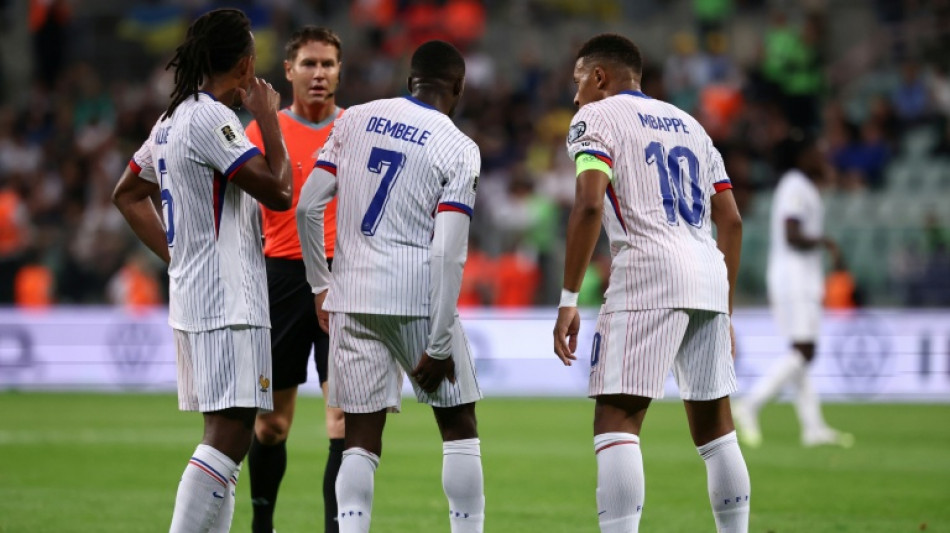 Equipe de France: la blessure de Demb&eacute;l&eacute; jette un froid