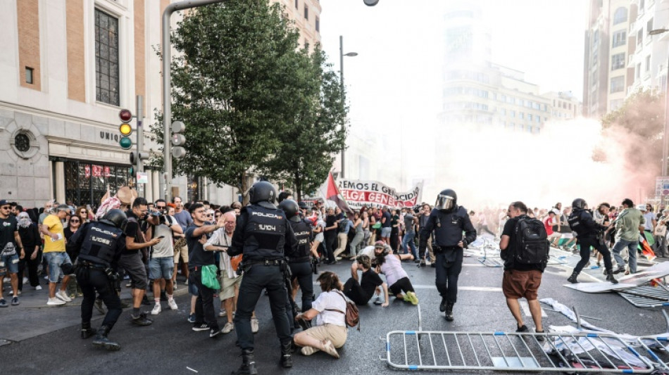 &Uacute;ltima etapa da Volta da Espanha &eacute; suspensa por manifesta&ccedil;&otilde;es pr&oacute;-Palestina