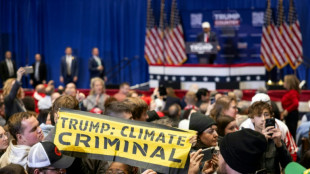 Klimaaktivisten stören Wahlkampfauftritt von Ex-US-Präsident Trump in Iowa