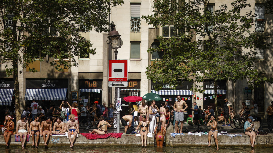 Francia, 'la nuova ondata di caldo torrido si protrarr&agrave; almeno fino al 14 luglio'