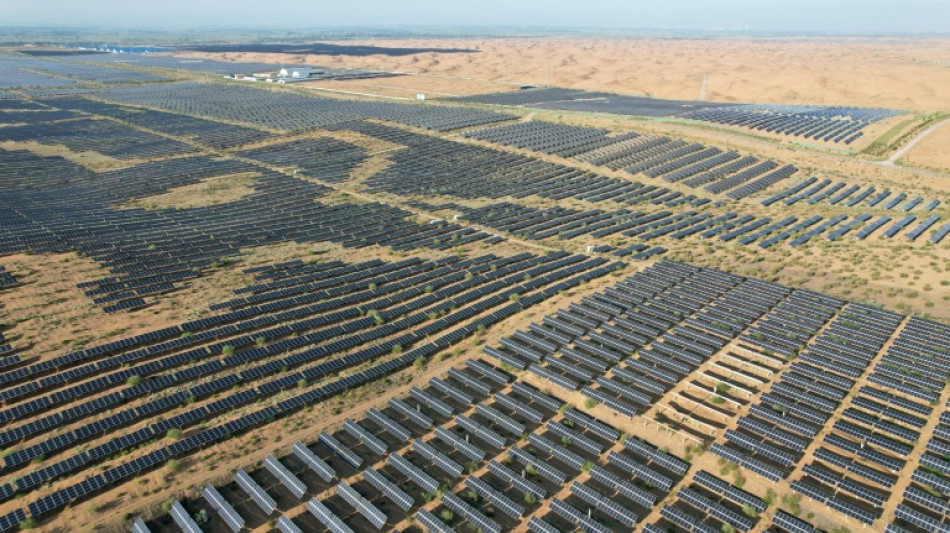 China cubre sus desiertos con paneles solares para alimentar su economía