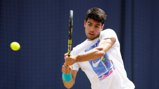 Tennis: Alcaraz batte Bautista e va in finale al Queen's