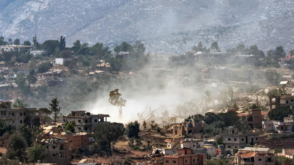 Media, 'raid aerei Idf nella notte in Libano, almeno 16 morti'