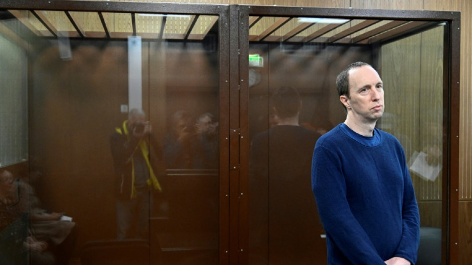 Inicia el juicio en Rusia de un estadounidense acusado de agredir a un policía