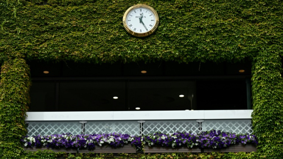 "Ça ne s'arrête jamais": à J-4, les jardiniers de Wimbledon peaufinent leur "jardin anglais"