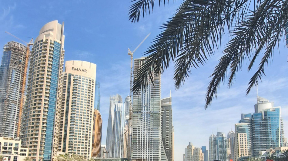 Media, 'Emirati hanno accettato di sbloccare miliardi di dollari per l'Iran'