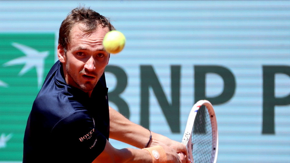 Roland Garros: Medvedev subito fuori, perde in 5 set col n.97 al mondo