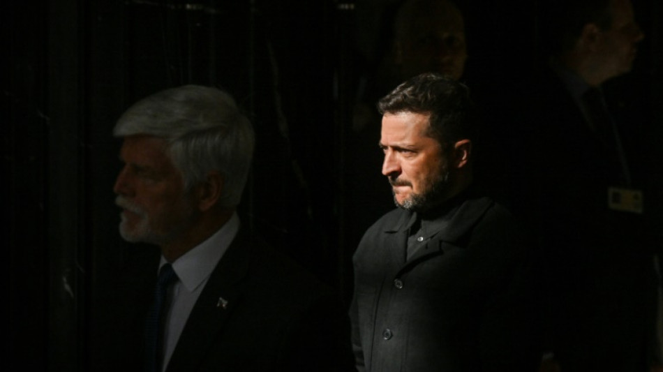 Zelenski dice que no cree que Rusia vaya a respetar la tregua de tres d&iacute;as