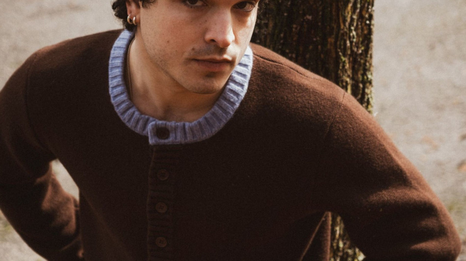 Gassmann improvvisa 'Oltre' in sala stampa, 'per Sanremo niente alcol da 2 mesi'