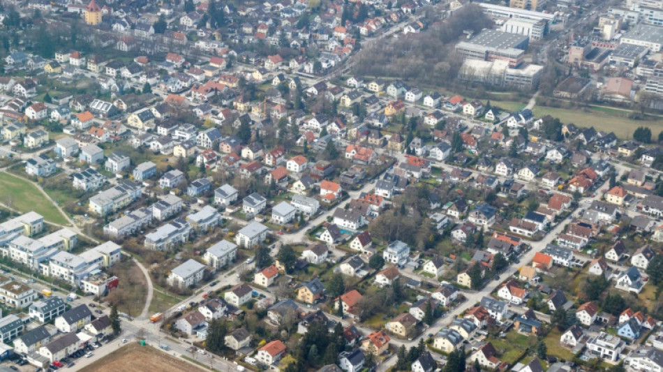 Haus ohne Stra&szlig;enzugang: Mieter d&uuml;rfen zum Parken &uuml;ber Nachbargrundst&uuml;ck fahren