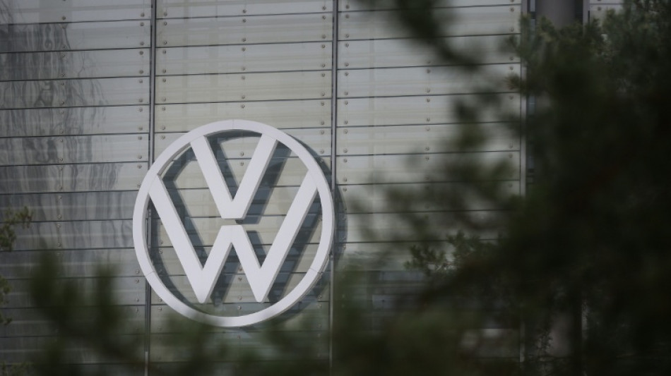 Unions to protest as Volkswagen thrashes out job cut plans