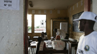 Fin du r&eacute;f&eacute;rendum visant au retour &agrave; l'ordre constitutionnel en Guin&eacute;e 