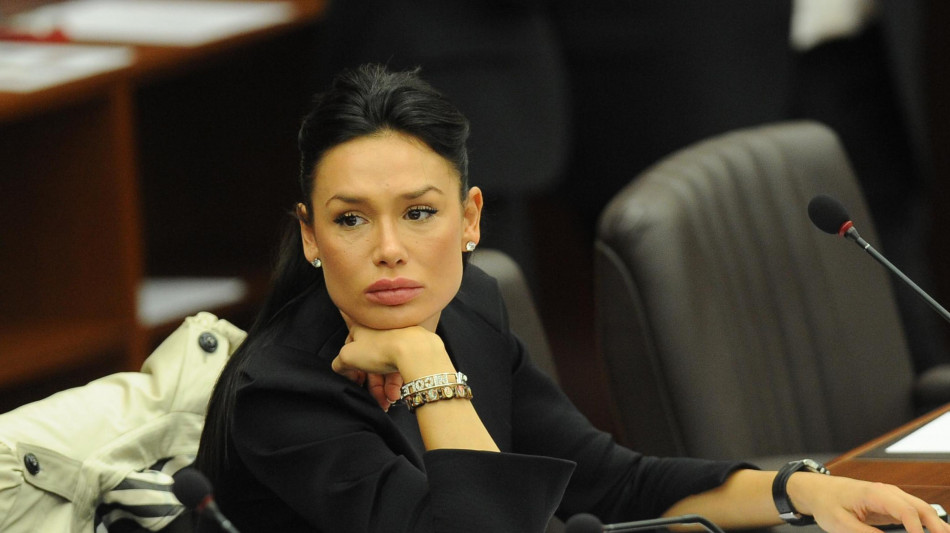 Pg Milano, 'su caso Minetti accertamenti urgenti su fatti gravissimi'