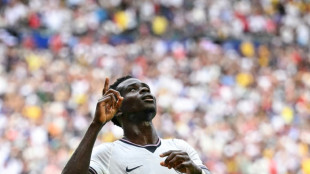 England edge France 6-4 in chaotic World Cup bronze match 