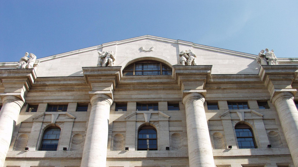 Borsa: Milano chiude in calo, Ftse Mib -2,8%