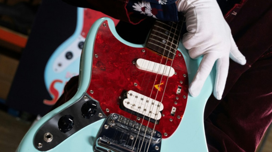 Guitarra da &uacute;ltima turn&ecirc; de Kurt Cobain leiloada por US$ 1,5 milh&atilde;o