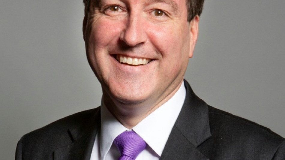 Dimite un diputado brit&aacute;nico de la oposici&oacute;n acusado de insinuaciones sexuales