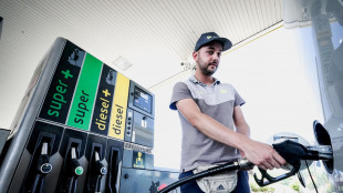 Effetto accise sui carburanti, il gasolio supera la benzina