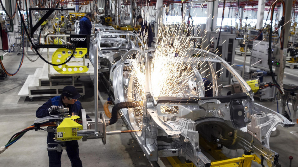 Legacoop-Prometeia, pil Italia + 0,7% nel 2026, +0,6% nel 2027