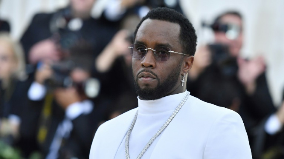 Suspendue dans le vide depuis le 17e étage: au procès P. Diddy, une témoin raconte la violence du producteur