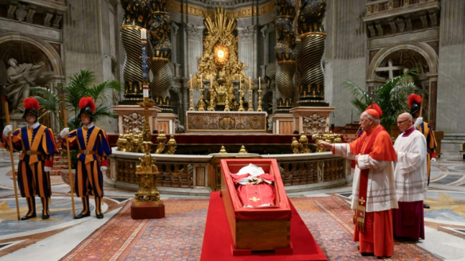 Francisco, el "papa de los pobres", inicia su último viaje