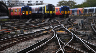 Scontro tra due treni a nord di Londra, ci sono feriti gravi