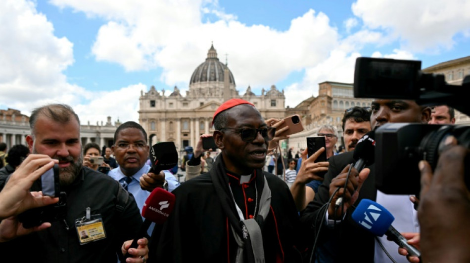 El cónclave desata el frenesí y el humor en las redes sociales