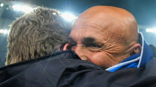 Napoli foi campe&atilde;o com a "prote&ccedil;&atilde;o" de Maradona, diz t&eacute;cnico Spalletti