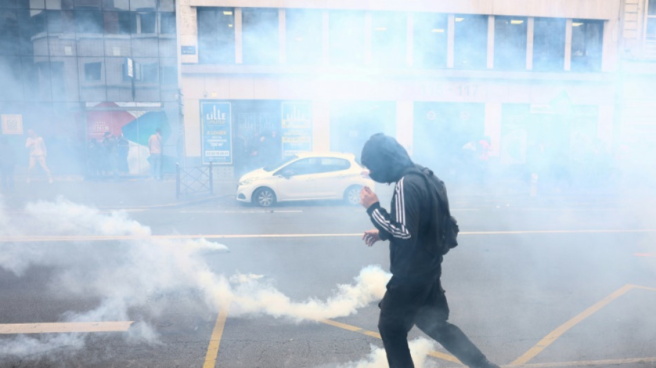 Hunderrtausende protestieren in Frankreich gegen Sparpläne der Regierung