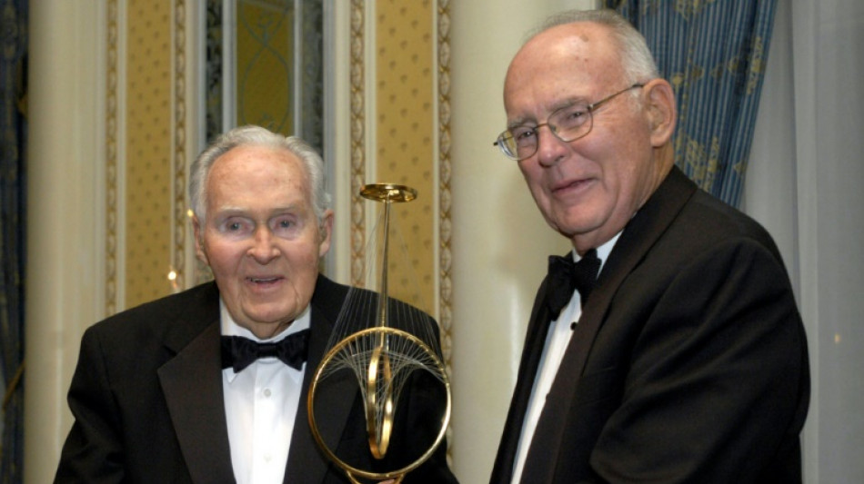 D&eacute;c&egrave;s de Gordon Moore, co-fondateur d'Intel et inventeur de la loi de Moore