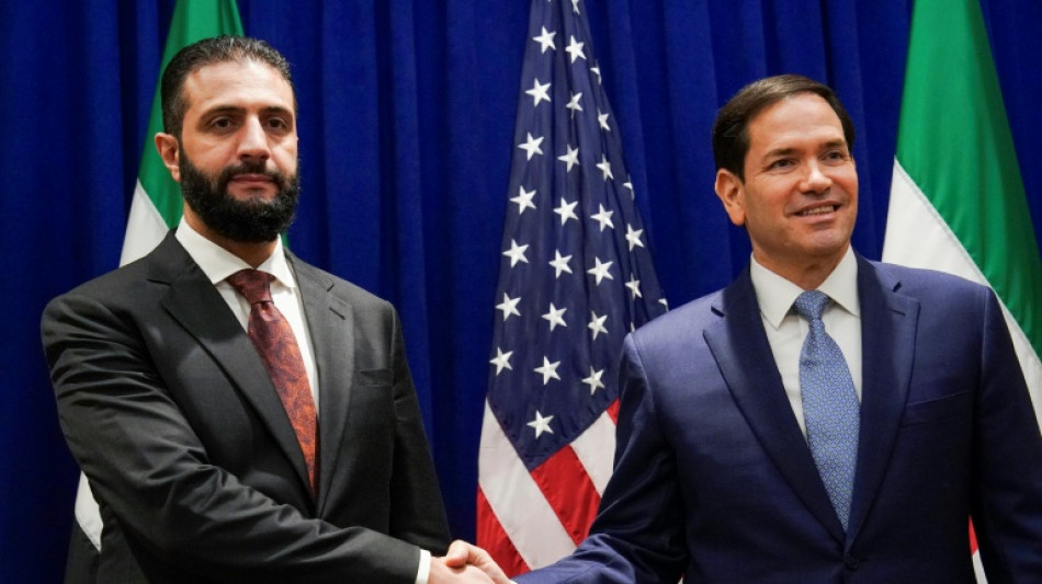 EUA retira presidente sírio da lista de promotores do terrorismo