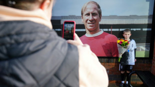 Bobby Charlton, el caballero eterno del f&uacute;tbol ingl&eacute;s