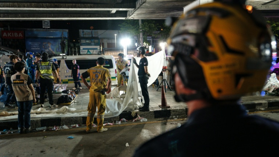 Tha&iuml;lande: au moins 27 morts dans l'incendie d'un bar de la banlieue de Bangkok