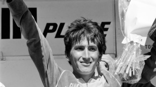 Exciclista colombiano "Lucho" Herrera, se&ntilde;alado en un caso de asesinatos con paramilitares