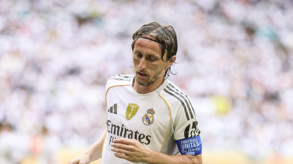 Calcio: Milan gi&agrave; a lavoro, inizia preparazione a nuova stagione