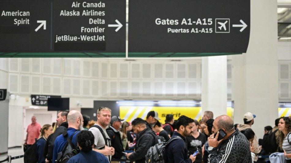 Trump ordena envio de agentes do ICE para aeroportos em meio a paralisa&ccedil;&atilde;o or&ccedil;ament&aacute;ria